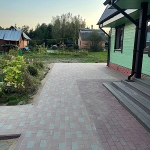 тротуарная плитка во дворе частного дома фотo и цена